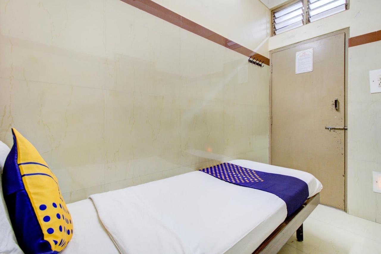 Spot On 75643 Golden Guest House Bangalore Luaran gambar