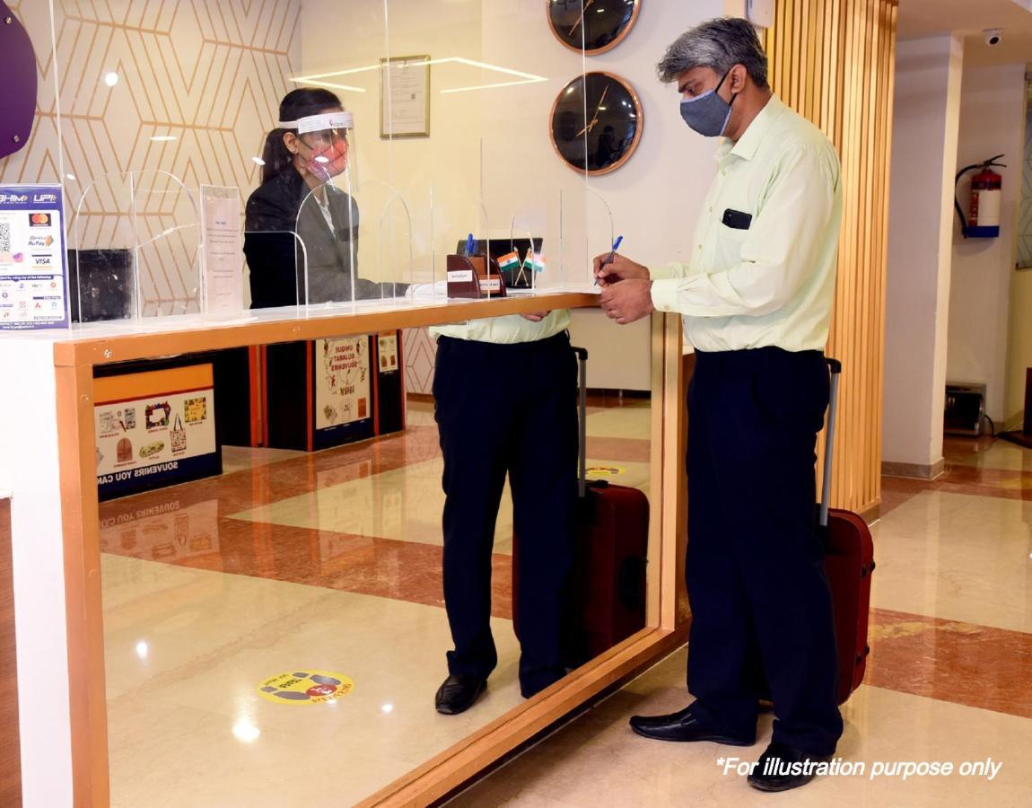 Spot On 75643 Golden Guest House Bangalore Luaran gambar